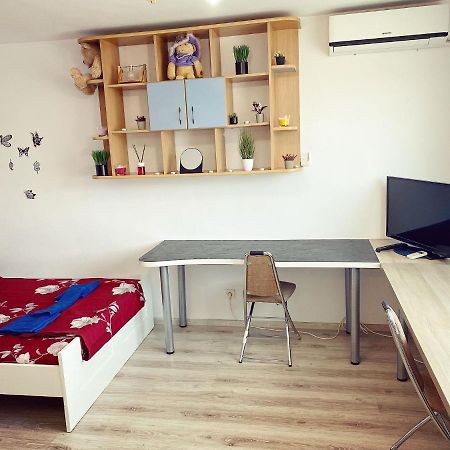 Studio Ianis Bucureşti Eksteriør bilde