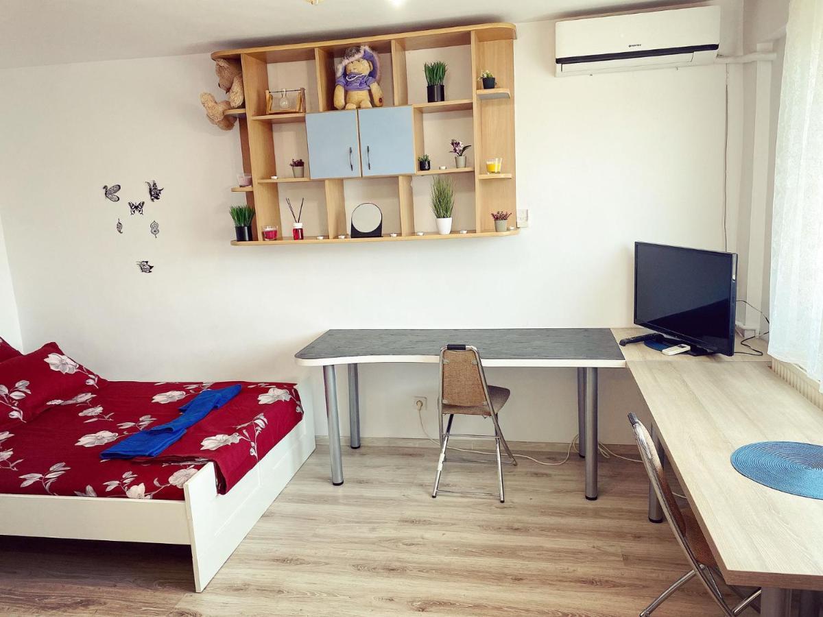 Studio Ianis Bucureşti Eksteriør bilde