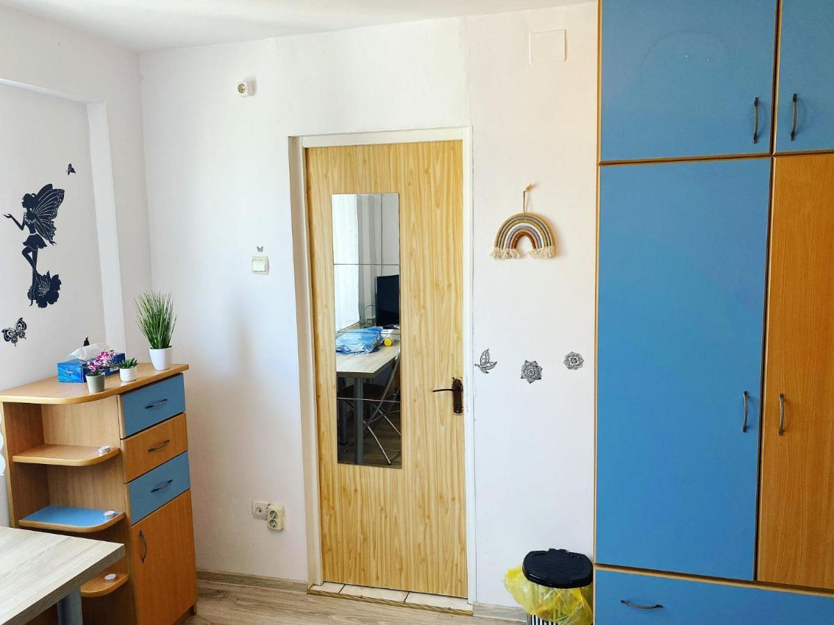 Studio Ianis Bucureşti Eksteriør bilde